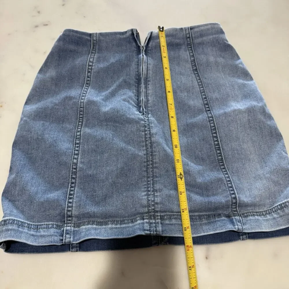 Free People Women’s Size 4 Blue Cotton Denim Mini Skirt Zip Closure Festival